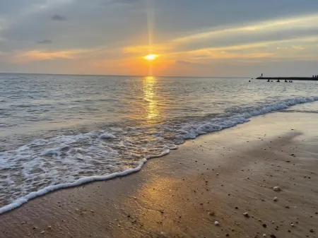 Green Town Hotels and Resorts Отели рядом с достопримечательностью «Port Dickson Methodist Centre (PDMC)»