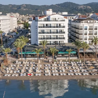 Aurasia Beach Hotel Hotels near KAPURCUK HOUSE OF CULTURE AND GASTRONOMY