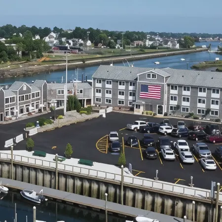 The Hotel at Cape Ann Marina