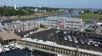 The Hotel at Cape Ann Marina - parking