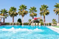Valis Resort Hotel - Beach