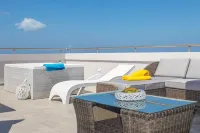 Evelyn Hotel