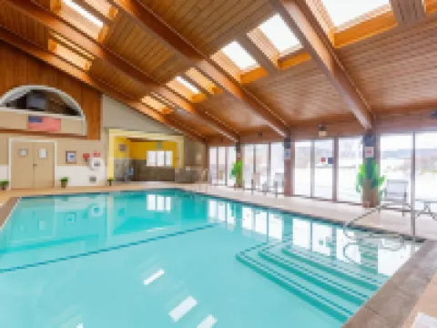 Fireside Inn & Suites Gilford Hotels in Gilford