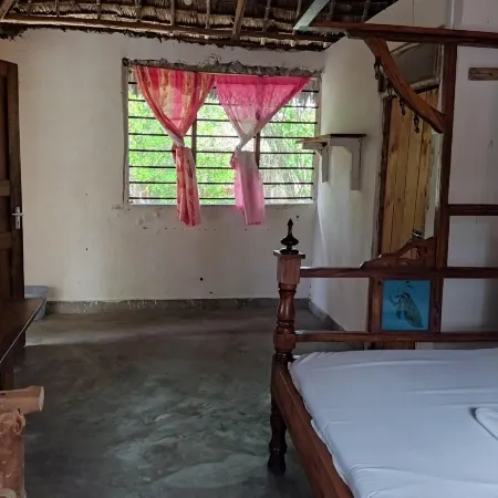 Mida Creek Eco Camp 1