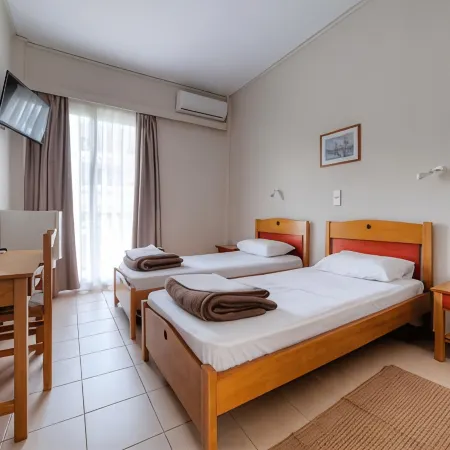 Hotel Delfini Patras