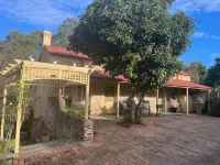 Gasworks Cottages and Gardens 스트라탈빈 호텔