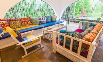Footprints House - Housity