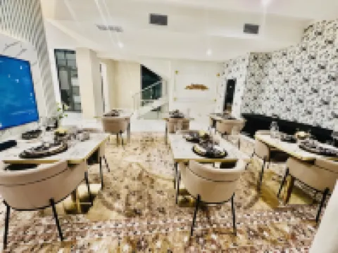 H & H Boutique & Spa