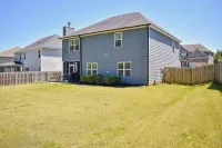 Year Round Rental! Awesome Entertainment, 4 Bedroom-2 King 2 Queen, Pet Friendly