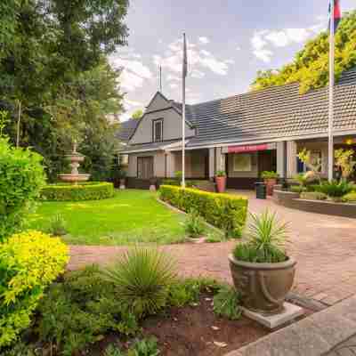 Atkv Buffelspoort Hotel Exterior