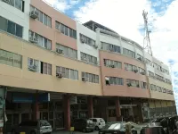 Ekonumi Rooms at Moonwalk Paranaque Hotel a Parañaque