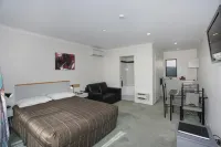 Pavilion Motel & Conference Centre