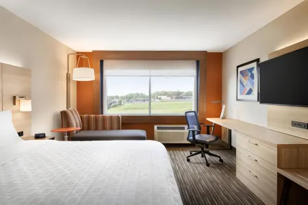 Holiday Inn Express & Suites Heath - Newark