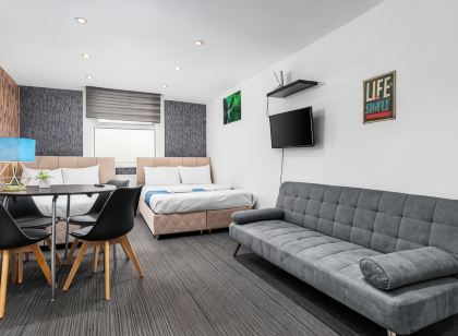 ホワイトチャペル グランド