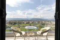Hotel Siraichuli - Mountain view
