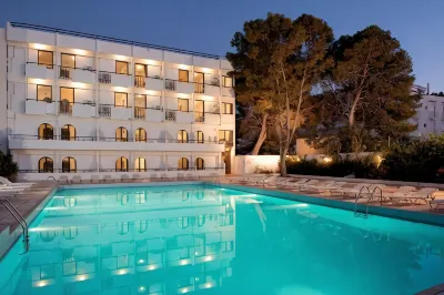 Heronissos Hotel Hotels near Agia Marina Analipsi