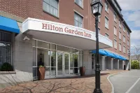 Hilton Garden Inn Portsmouth Downtown فنادق في Kittery