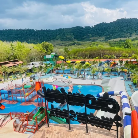 Chomview Resort