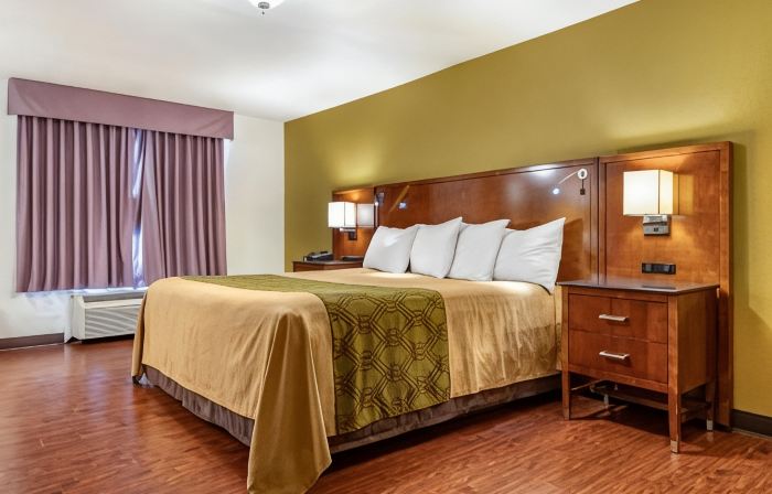 Rose City Inn & Suites