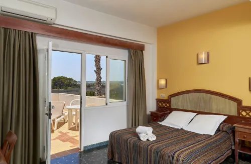 Hostal Illes Pitiüses Hotels in Es Pujols