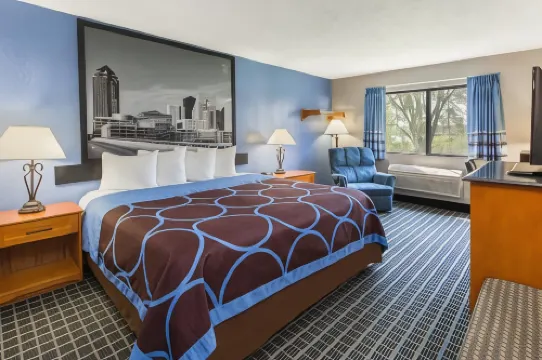 Super 8 by Wyndham Iowa City/Coralville Hotels in Johnson County
