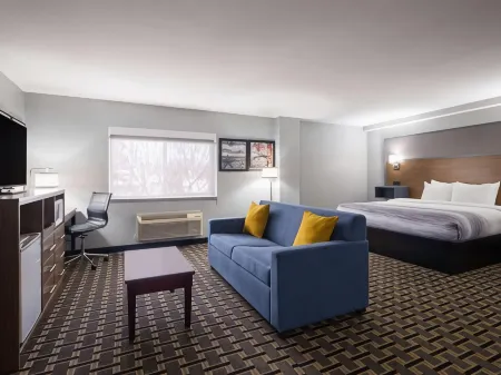 AmericInn by Wyndham Woodstock IL Отели в г. Мак-Генри