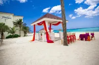 Breezes Resort & Spa All Inclusive, Bahamas - Beach