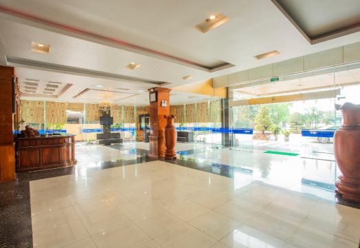 Sao Viet Hotel 로비