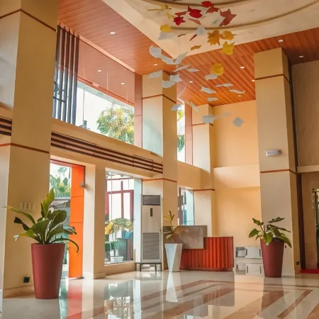 Aya Hotel & Residences