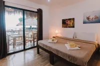 Lavanya Beach and Dive Resort - Beach