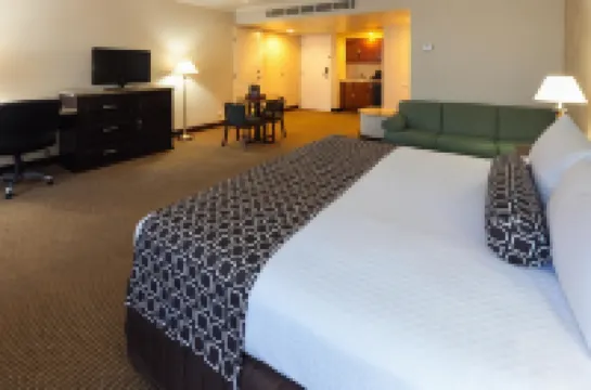 Best Western Plus Nuevo Laredo Inn  Suites