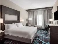 Holiday Inn Express & Suites CHARLOTTE AIRPORT by IHG Hotels near Enderly Park