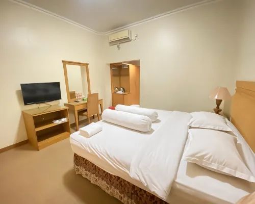 Lilianto Hotel Polewali Mitra RedDoorz ポレワリのホテル