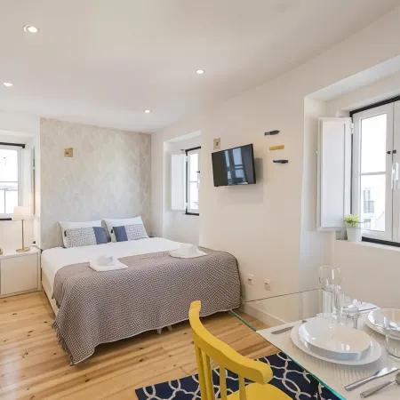 Alfama Loft Studio Loft Apartment w/ River View - by LU Holidays