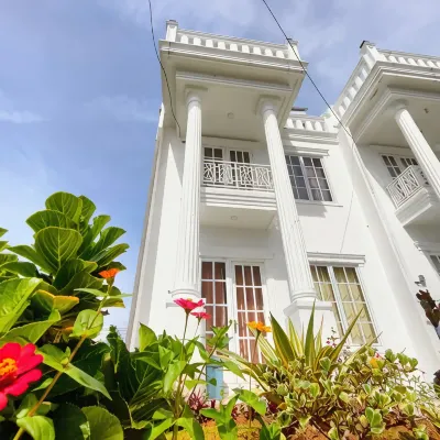 Villa Sofie Blessing Hill Cipanas Puncak Hoteles en Batulawang