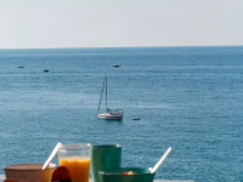 ホテル ポール マリーン - セート エローのホテル