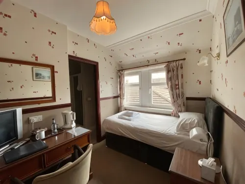 Kings Arms Hotel Các khách sạn ở Lockerbie