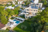 Farrys Boutique Hotel & Beach Club - Yalıkavak Hotels in Yalıkavak Mahallesi