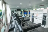 Courtleigh Hotel & Suites - Gym