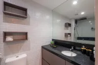 1 Bedroom Apart w/ Air 120m From the Beach Esb0310