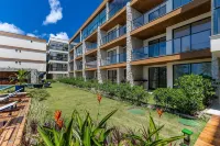 Modern Apartments by the Beach in Ilheus - PET Hotel a 