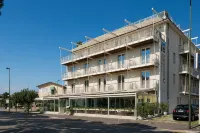 Hotel Acquadolce Hôtels à : Peschiera del Garda
