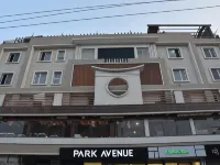 Costa Riviera Hotel アイピー モール周辺のホテル