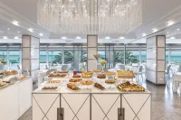 Hotel Tiffany's - breakfast