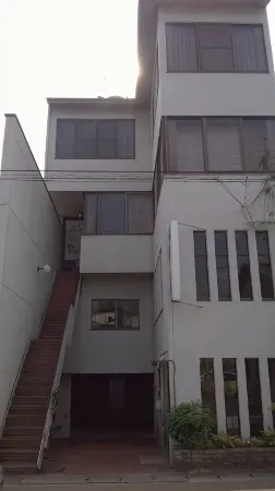 Travellersdou Kirinya