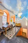 Oranzhevoe Nebo Hostel - Bãi đậu xe