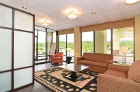 Best Western Cades Cove Inn