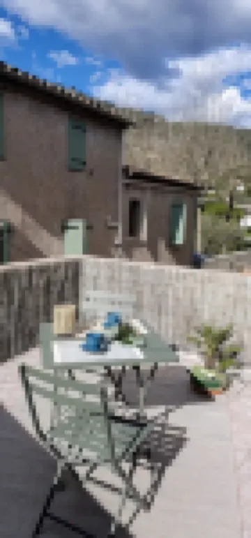 Under the eye of the bell tower Hotels in Peymeinade