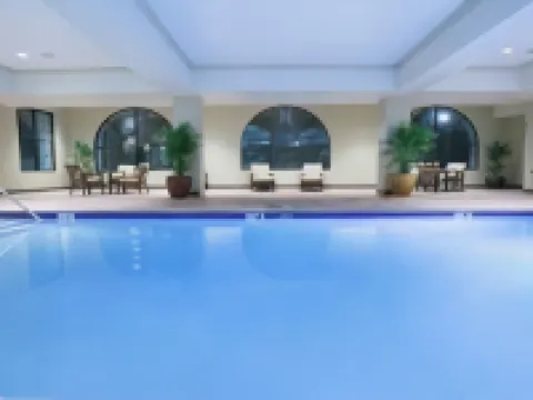 Woolley's Classic Suites Denver Airport Hotels in Aurora