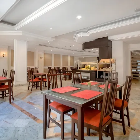 El Oumara Hotel